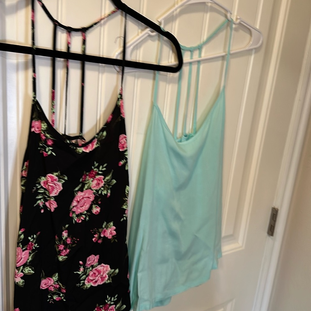 Lot of 2 NWT No Boundaries strappy tanks. New! Juniors Med 7-9